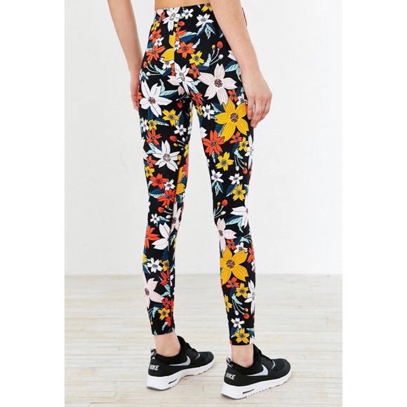 Nike Pants - Nike Leg-A-See Hawaiian' Leggings